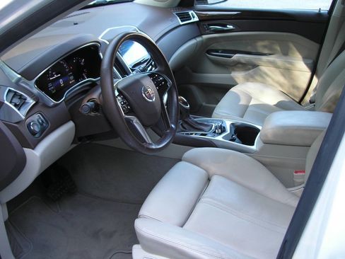 Used 2015 Cadillac SRX Performance w/ Driver Awareness Package image 3