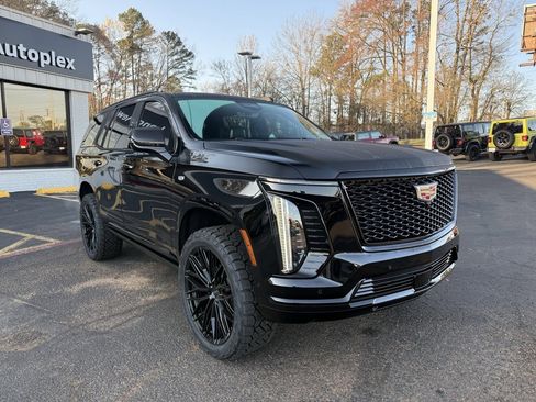 Used 2026 Cadillac Escalade Platinum Sport w/ LPO, Floor Liner Package image 4