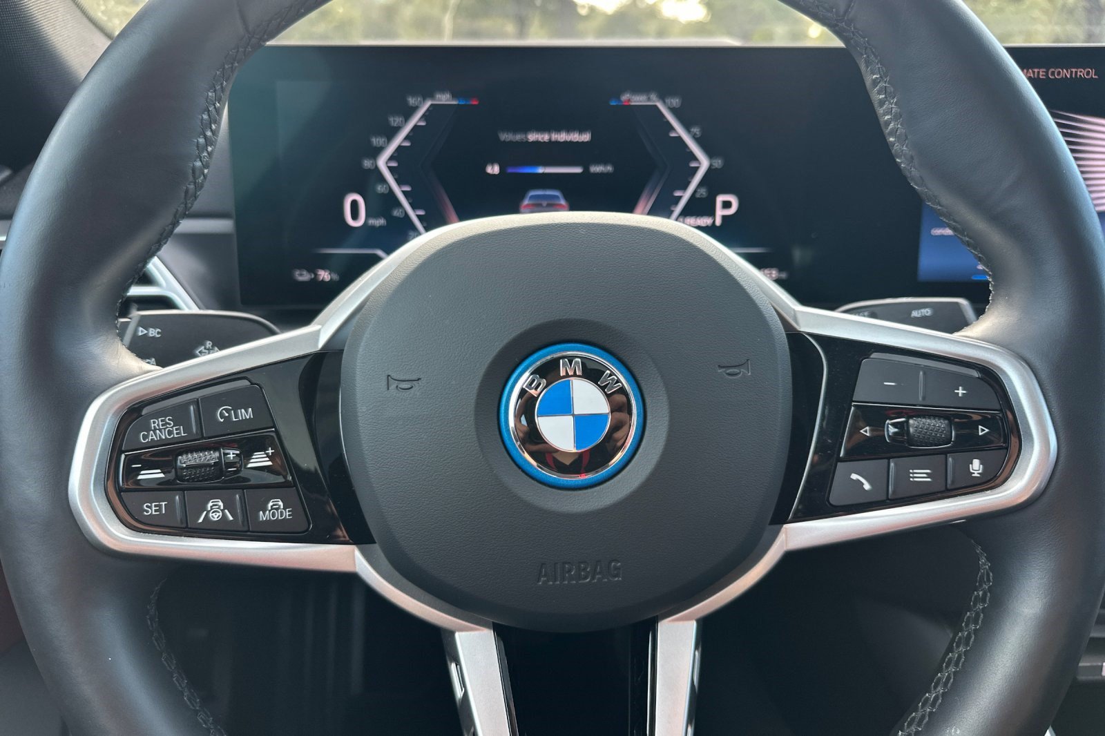 Used 2025 BMW i4 xDrive40i w/ M Sport Package AWD/4WD image 29