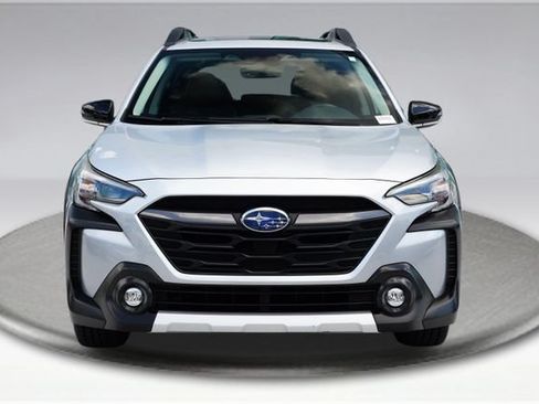 Certified 2023 Subaru Outback Limited AWD/4WD image 3