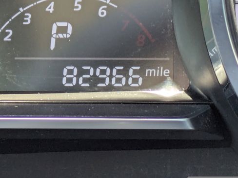 Used 2017 Toyota Yaris iA image 26