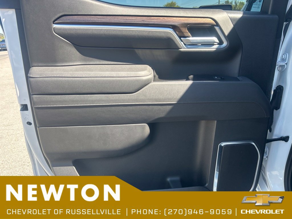 Used 2026 Chevrolet Silverado 1500 RST w/ RST Select Package AWD/4WD image 32