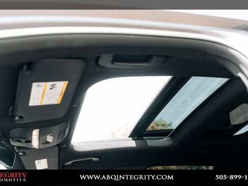 Used 2022 Mercedes-Benz GLC 300 4MATIC image 36