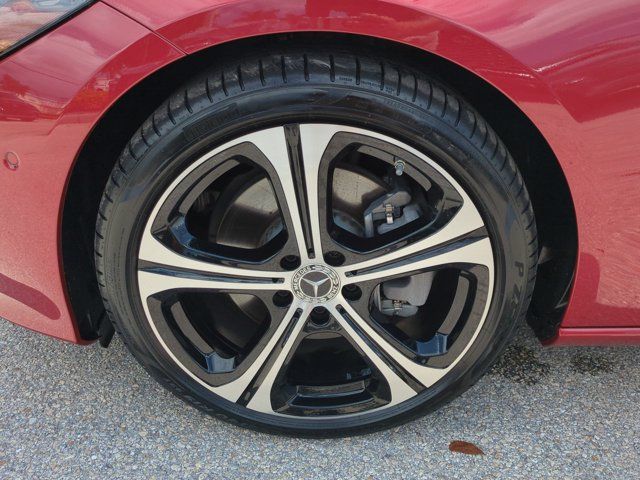 Used 2023 Mercedes-Benz C 300 Sedan image 11