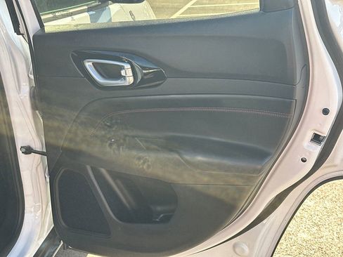 Used 2024 Jeep Compass Trailhawk image 16