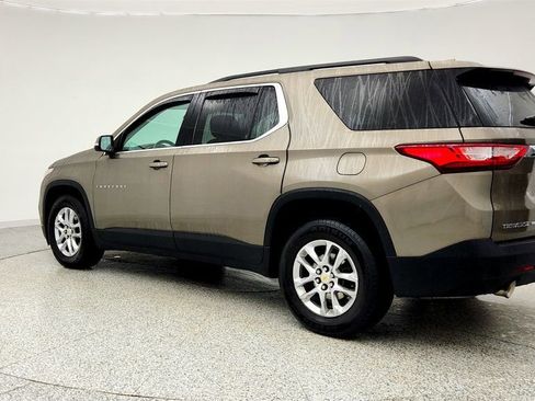 Used 2020 Chevrolet Traverse LT image 7