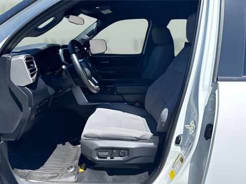 Used 2025 Toyota Tundra SR5 AWD/4WD image 9