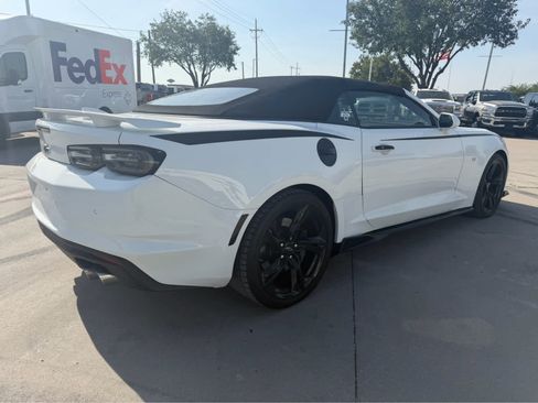 Used 2020 Chevrolet Camaro SS RWD image 3