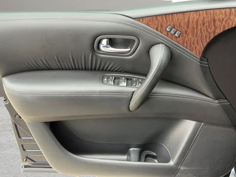 Used 2018 Nissan Armada Platinum image 10