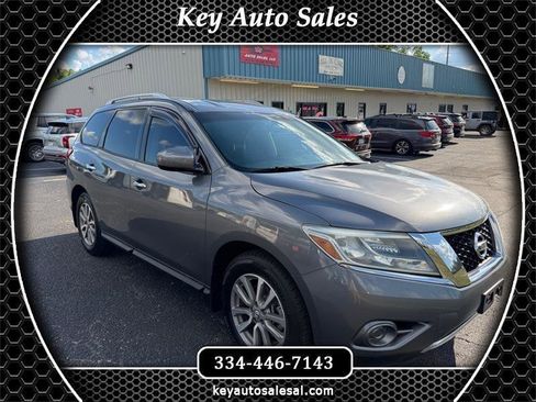 Used 2016 Nissan Pathfinder S FWD image 1