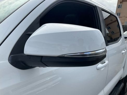 Used 2019 Toyota Tacoma TRD Sport image 80