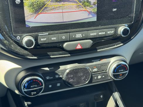 Used 2023 Kia Soul EX image 18