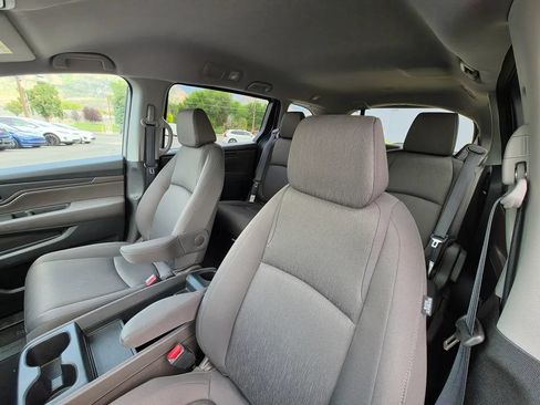 Used 2019 Honda Odyssey LX image 12