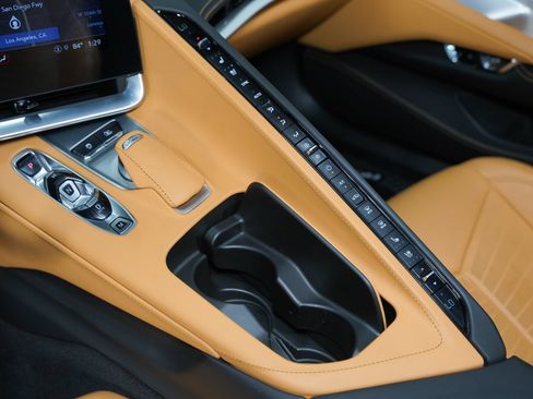 Used 2023 Chevrolet Corvette Stingray Premium Conv w/ Z51 Performance Package RWD image 42