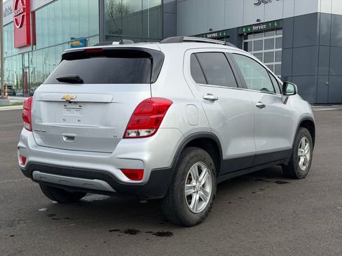 Used 2018 Chevrolet Trax LT w/ LT Convenience Package image 5