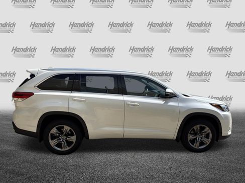 Used 2019 Toyota Highlander Limited Platinum AWD/4WD image 11