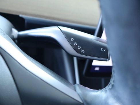 Used 2018 Tesla Model 3 Mid Range RWD image 23