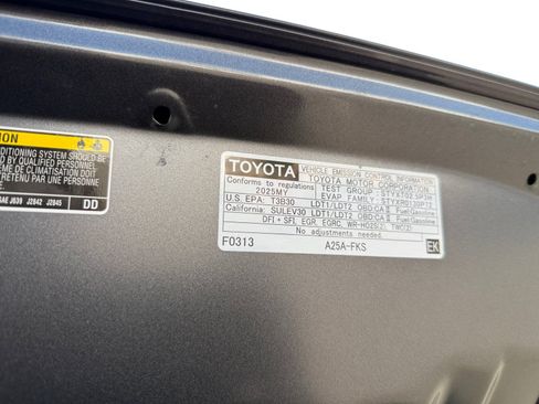 Used 2025 Toyota RAV4 XLE w/ Convenience Package FWD image 12
