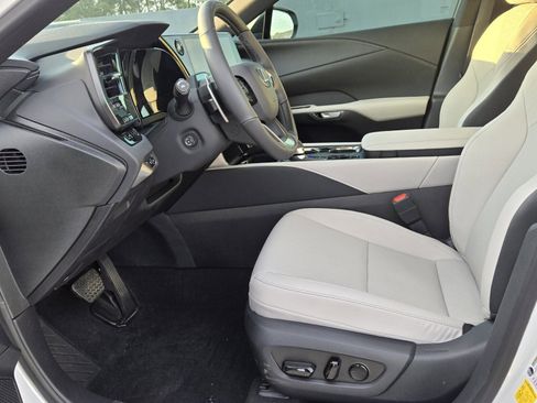 Used 2025 Lexus RX 350 FWD image 3