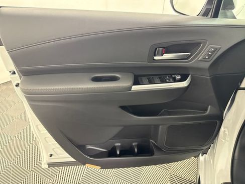 New 2026 Toyota Sienna Platinum AWD/4WD image 28