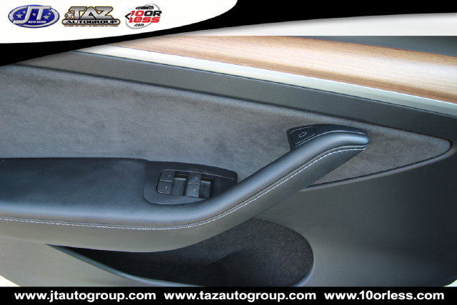 Used 2023 Tesla Model Y Long Range AWD/4WD image 10