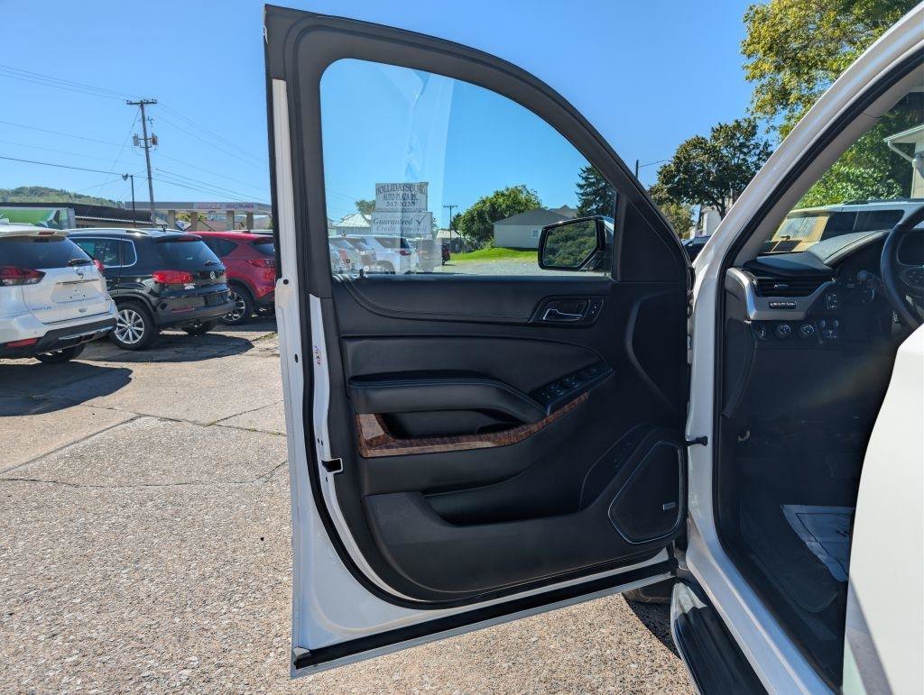Used 2016 Chevrolet Tahoe LTZ AWD/4WD image 15
