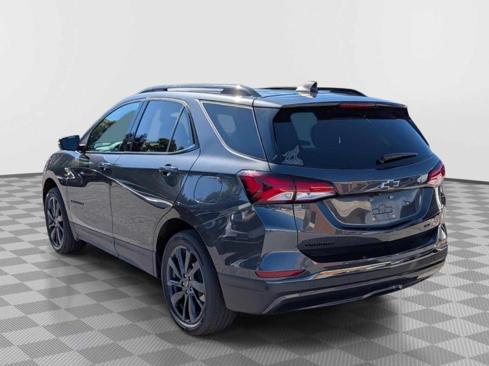 Used 2023 Chevrolet Equinox RS AWD/4WD image 3