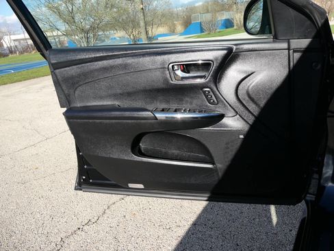 Used 2017 Toyota Avalon Limited w/ All Weather Liner Package FWD image 26