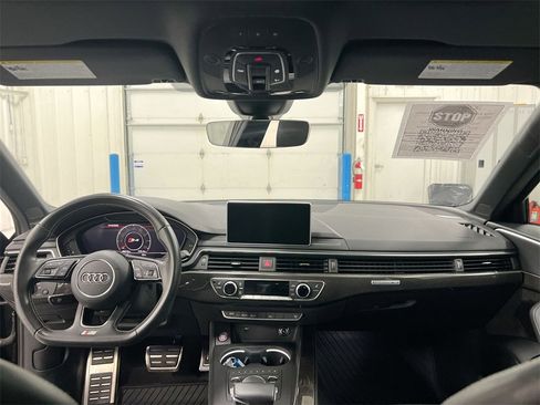 Used 2019 Audi S4 Premium Plus w/ Premium Plus Package image 10