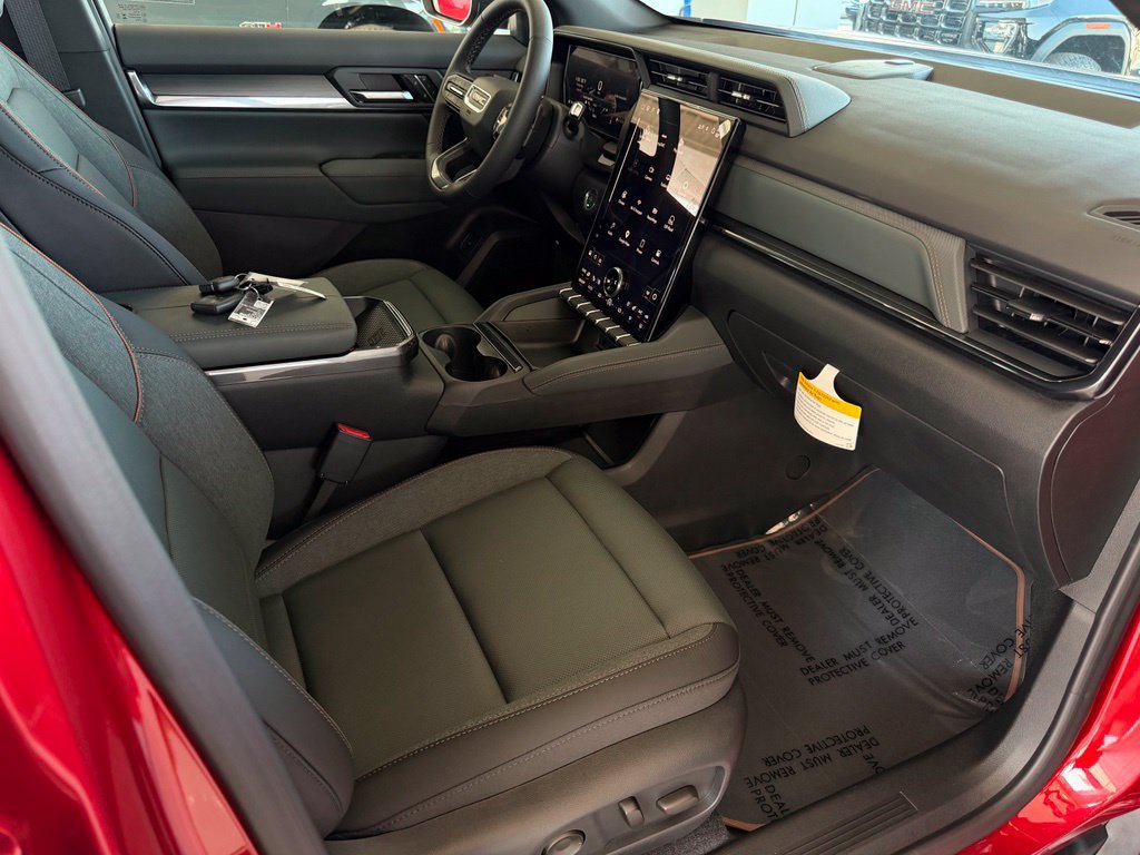 Used 2027 GMC Terrain AT4 w/ Convenience Package III AWD/4WD image 18