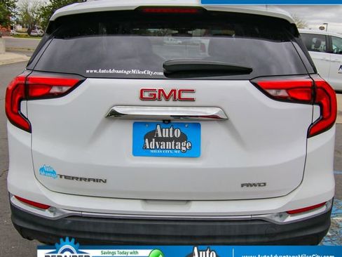 Used 2020 GMC Terrain SLT AWD/4WD image 9