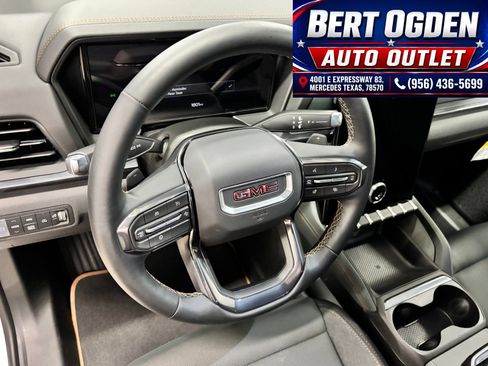 Used 2026 GMC Terrain AT4 AWD/4WD image 16