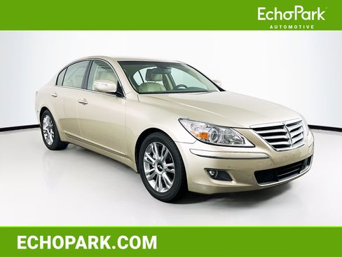 Used 2010 Hyundai Genesis 3.8 w/ Technology Pkg 4 RWD image 1