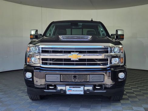 Used 2019 Chevrolet Silverado 2500 High Country w/ Duramax Plus Package AWD/4WD image 2