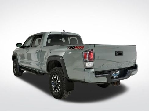 Used 2022 Toyota Tacoma TRD Off-Road w/ TRD Premium Off Road Package image 8