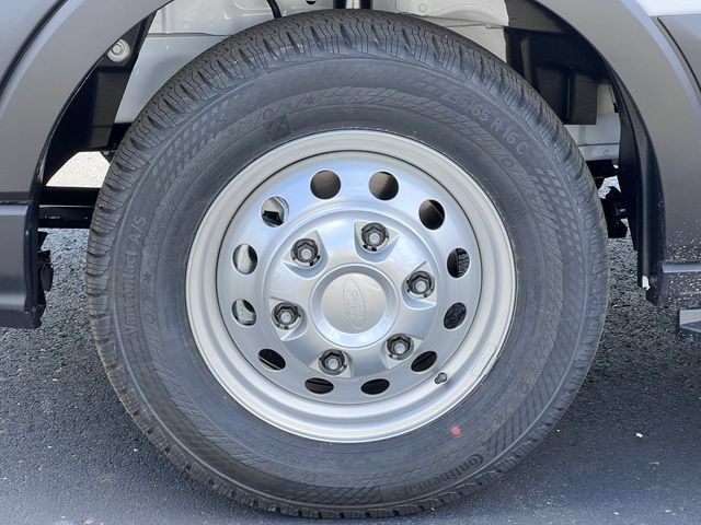 New 2026 Ford Transit 350 148 Medium Roof AWD image 5