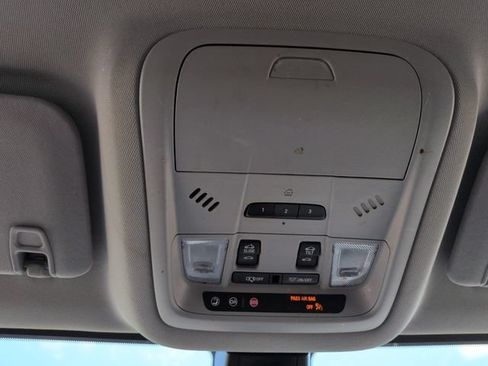 Used 2021 GMC Acadia SLE w/ Driver Convenience Package FWD image 46