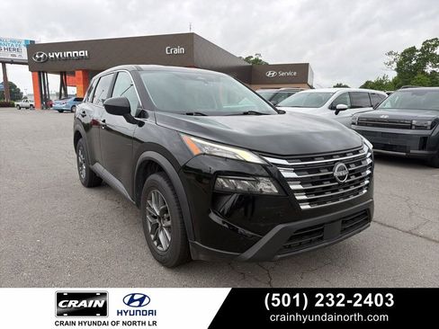 Used 2024 Nissan Rogue S FWD image 1