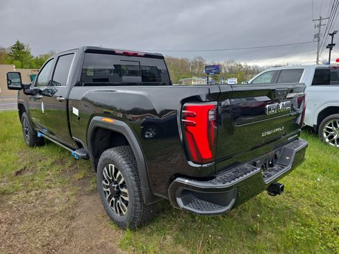 New 2026 GMC Sierra 2500 Denali Ultimate w/ Max Trailering Package AWD/4WD image 6