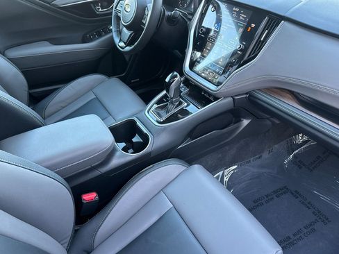 Certified 2025 Subaru Outback Onyx Edition w/ Tech Package 2 image 19