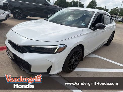 Used 2025 Honda Civic Sport image 1