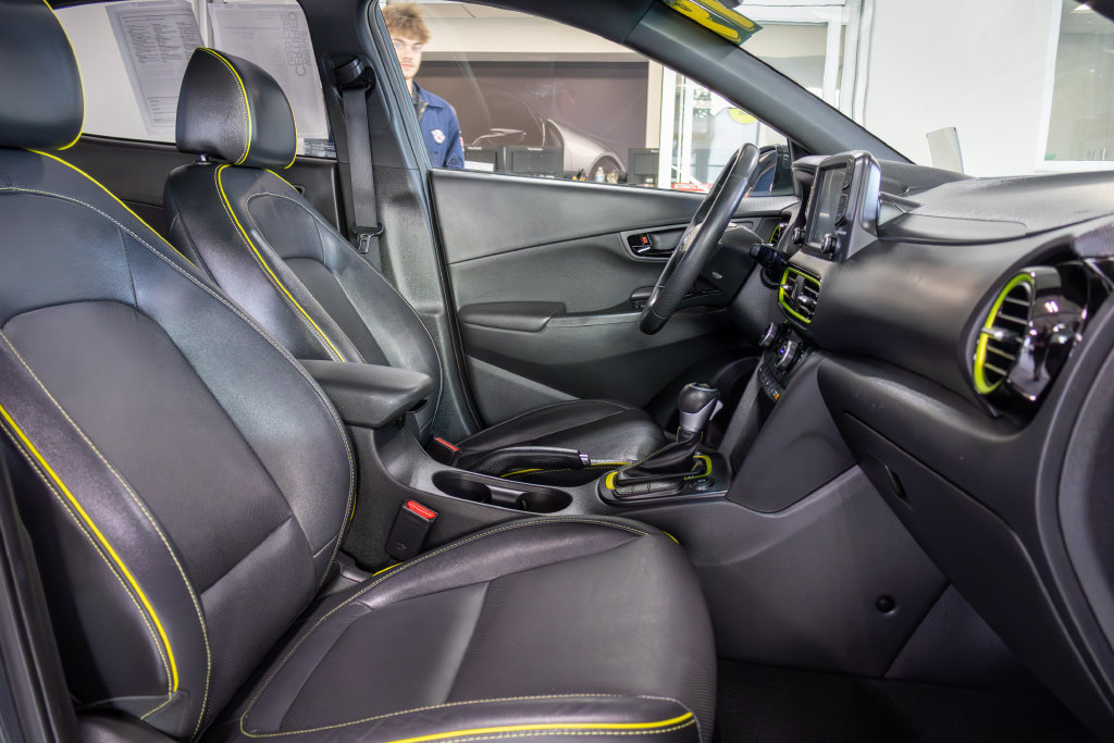Used 2019 Hyundai Kona Ultimate AWD/4WD image 12
