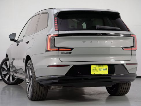Used 2025 Volvo EX90 Ultra image 6