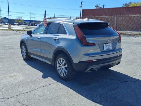 Used 2023 Cadillac XT4 Premium Luxury image 6