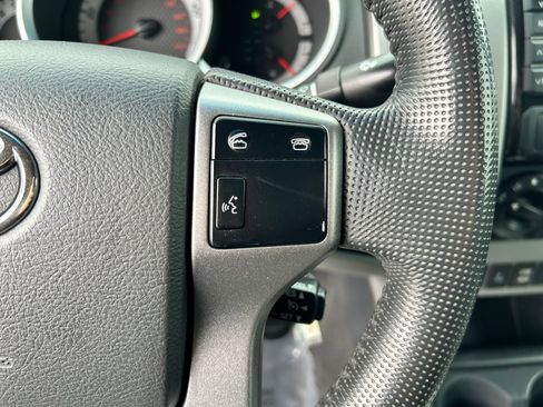 Used 2013 Toyota Tacoma 4x4 Double Cab w/ TRD Off-Road Pkg image 13