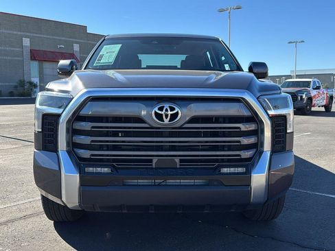 Used 2022 Toyota Tundra Limited image 2