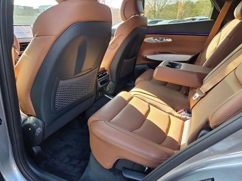 New 2026 Genesis GV70 2.5T Advanced image 8