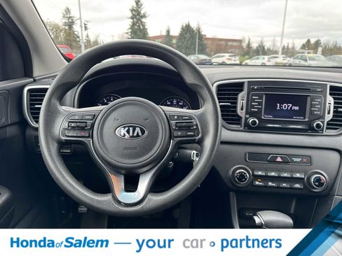 Used 2018 Kia Sportage LX AWD/4WD image 6