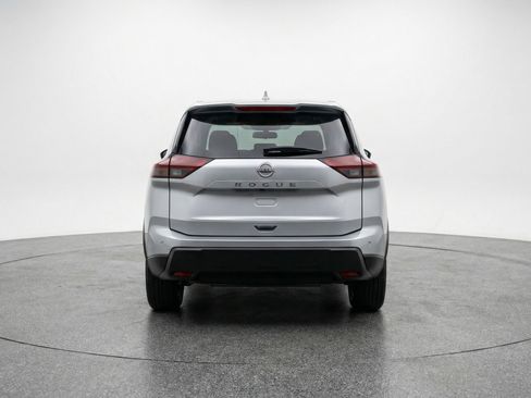 Used 2025 Nissan Rogue SV AWD/4WD image 7