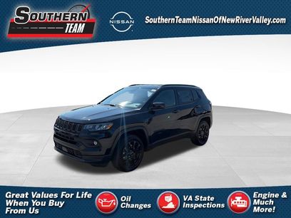 Used 2025 Jeep Compass Latitude w/ Convenience Group